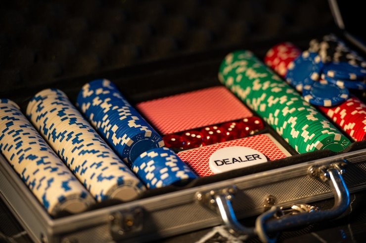 Fitur wild yang dapat berkembang di permainan Hacksaw Gaming di line togel